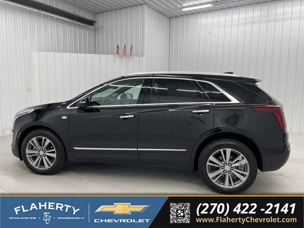 Used 2025 Cadillac XT5 Premium Luxury w/ LPO, Floor Liner Package AWD/4WD image 5