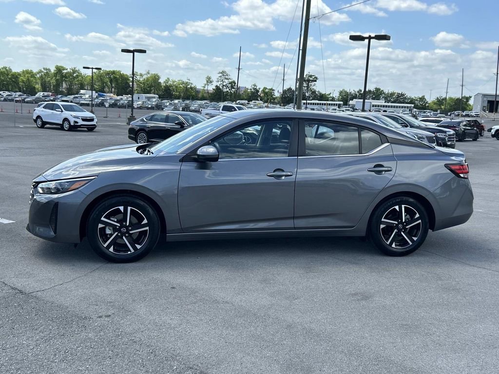 Used 2025 Nissan Sentra SV image 7