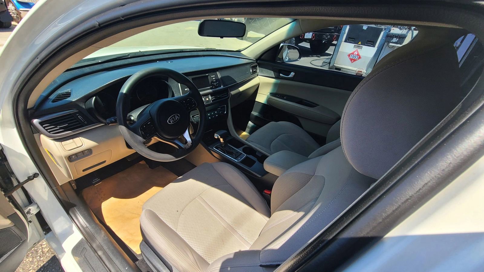 Used 2016 Kia Optima LX FWD image 6