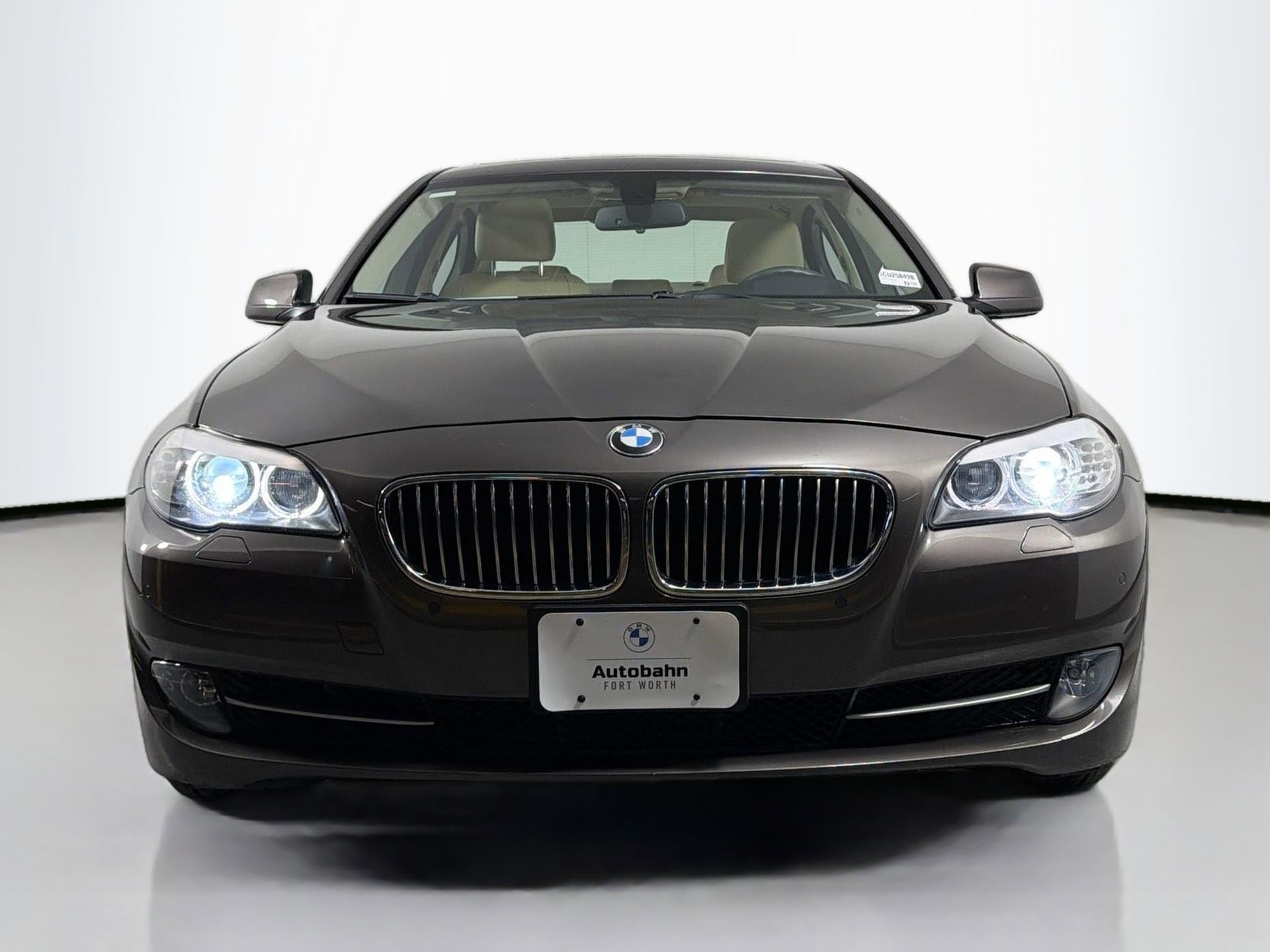 Used 2013 BMW 528i Sedan image 2