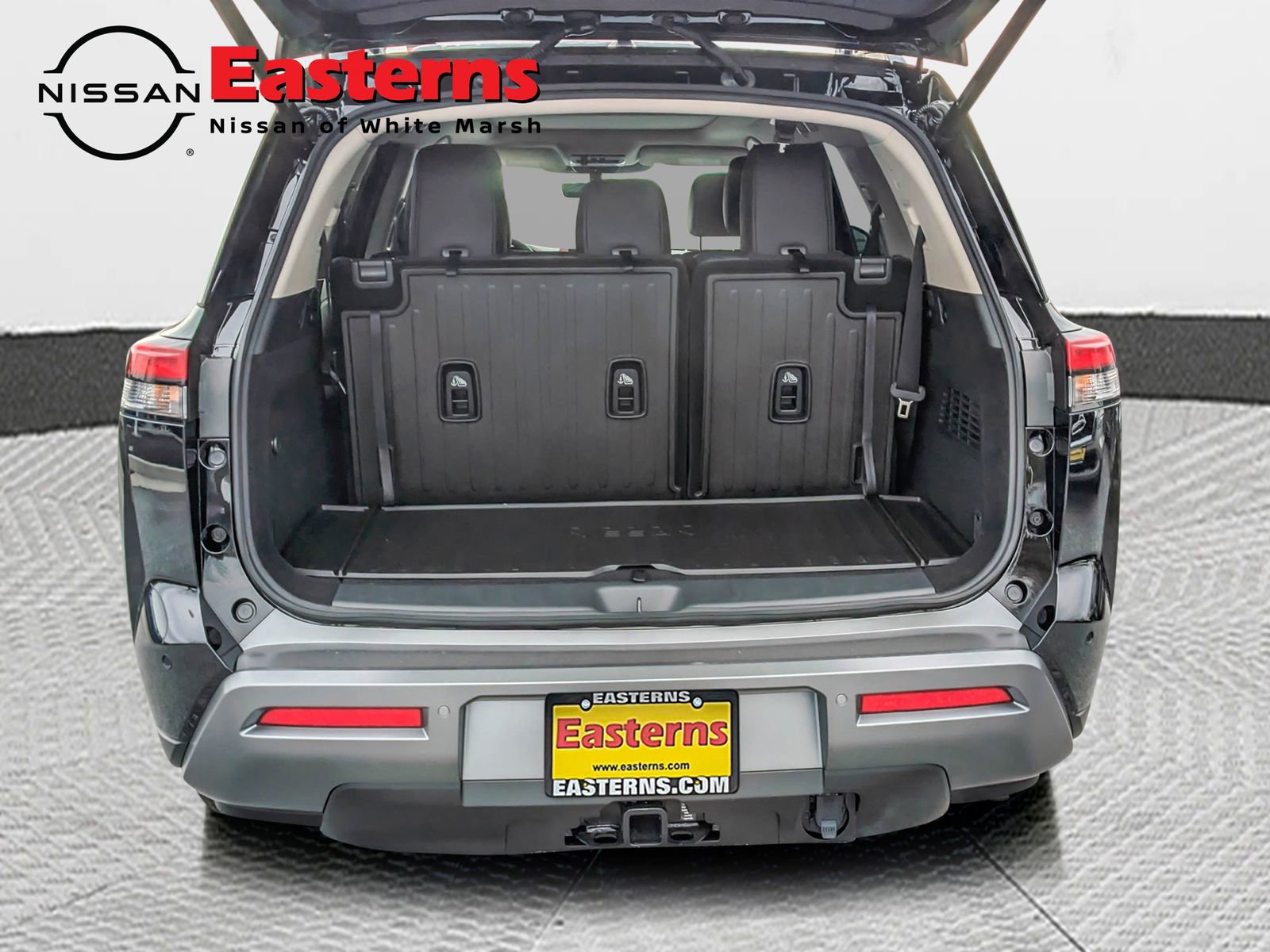 New 2026 Nissan Pathfinder Platinum image 11