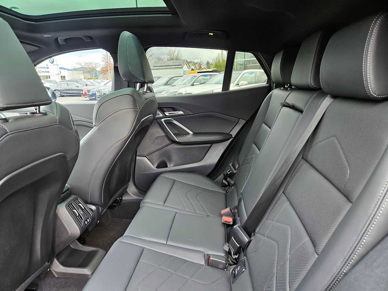 Used 2025 BMW X2 xDrive28i w/ Premium Package image 20