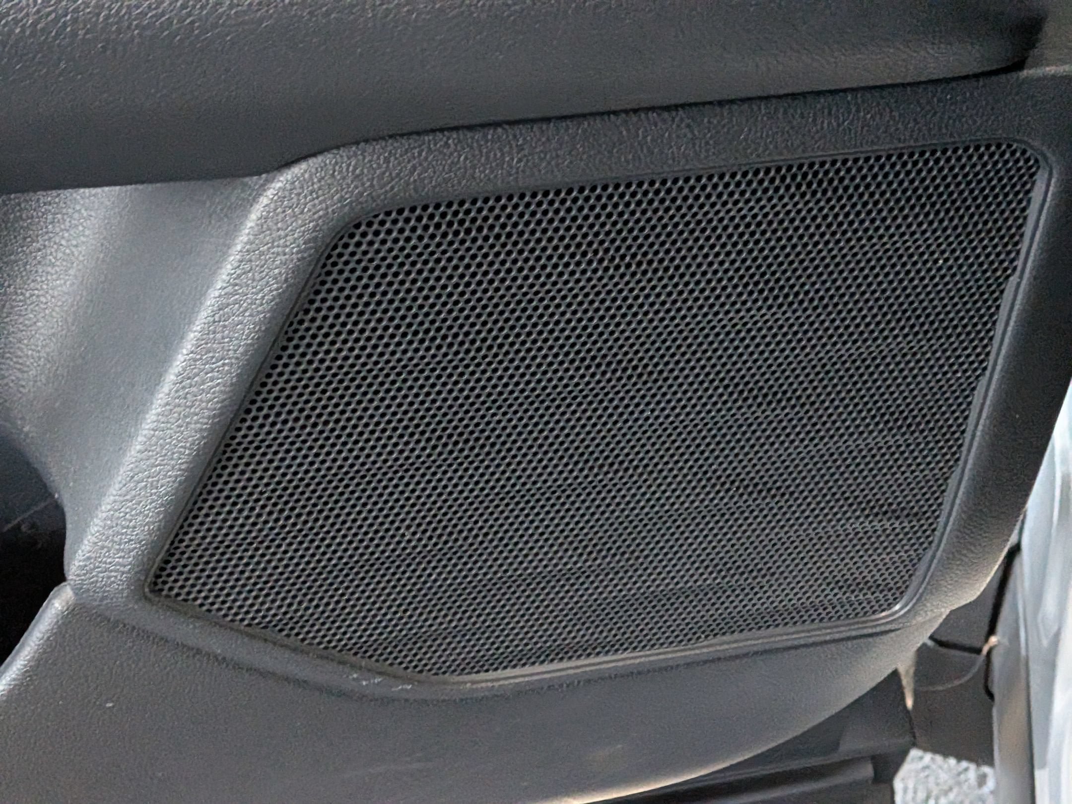 Used 2020 Lexus UX 200 w/ Accessory Package FWD image 10