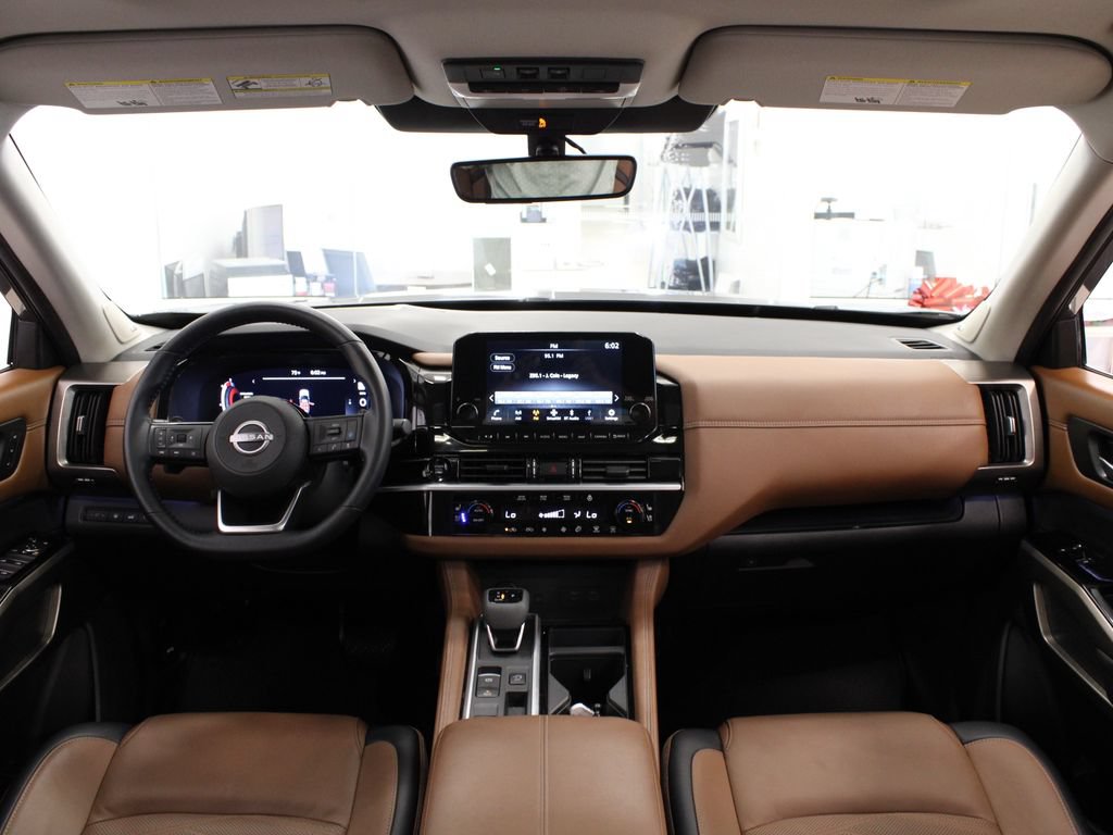 Used 2025 Nissan Pathfinder Platinum w/ Cargo Package FWD image 19