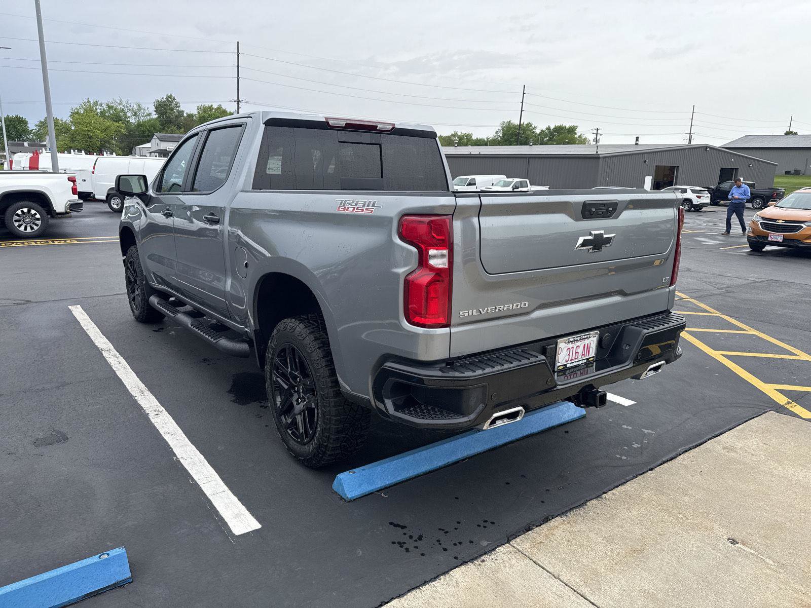 Used 2026 Chevrolet Silverado 1500 LT Trail Boss w/ LT Trail Boss Premium Package AWD/4WD image 4
