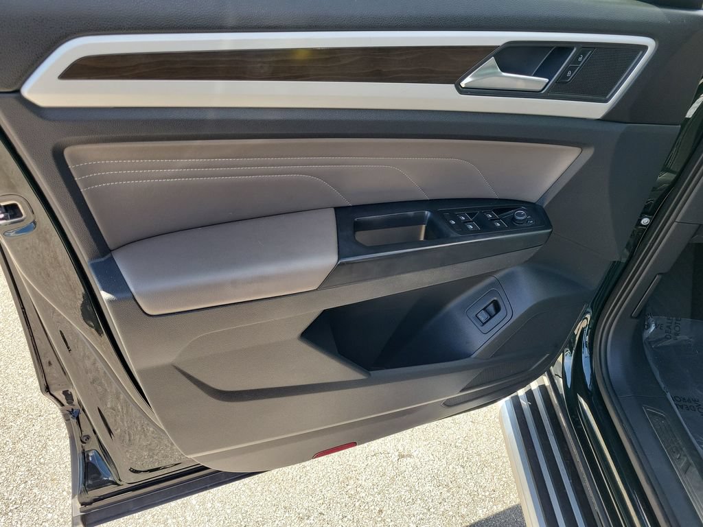 Used 2021 Volkswagen Atlas SE AWD/4WD image 19