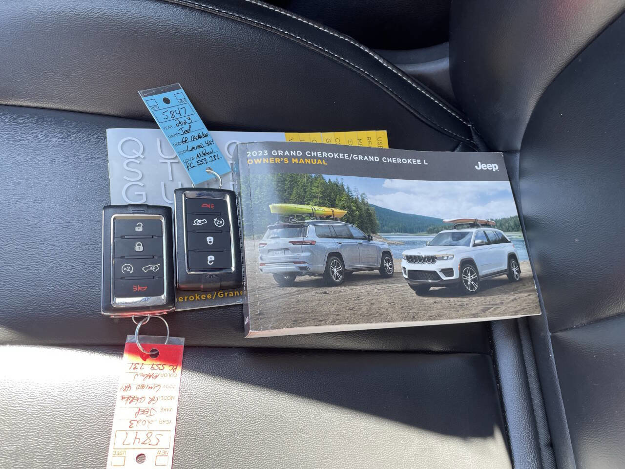 Used 2023 Jeep Grand Cherokee Limited image 26