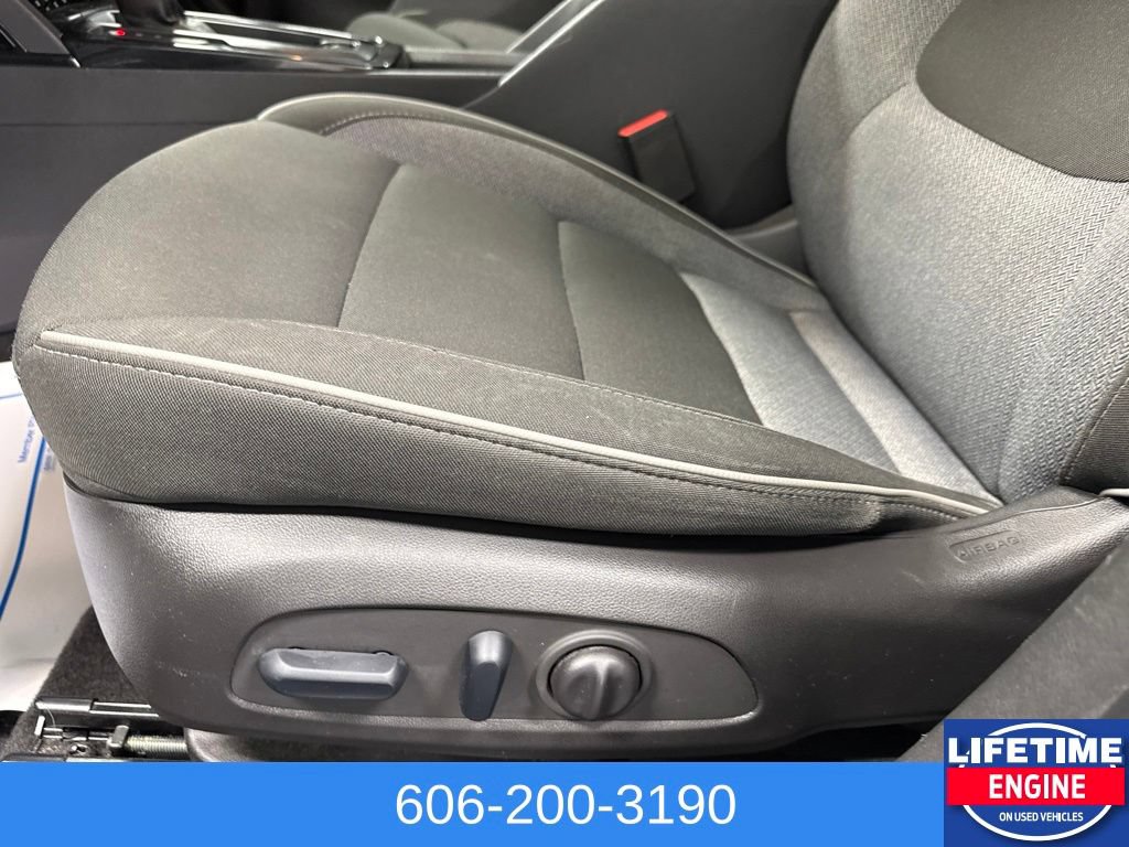 Used 2023 Chevrolet TrailBlazer LT FWD image 26