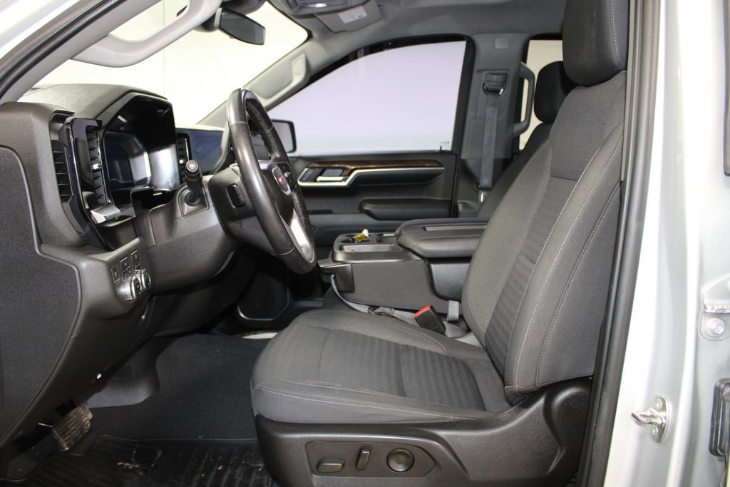 Used 2022 GMC Sierra 1500 SLE image 19