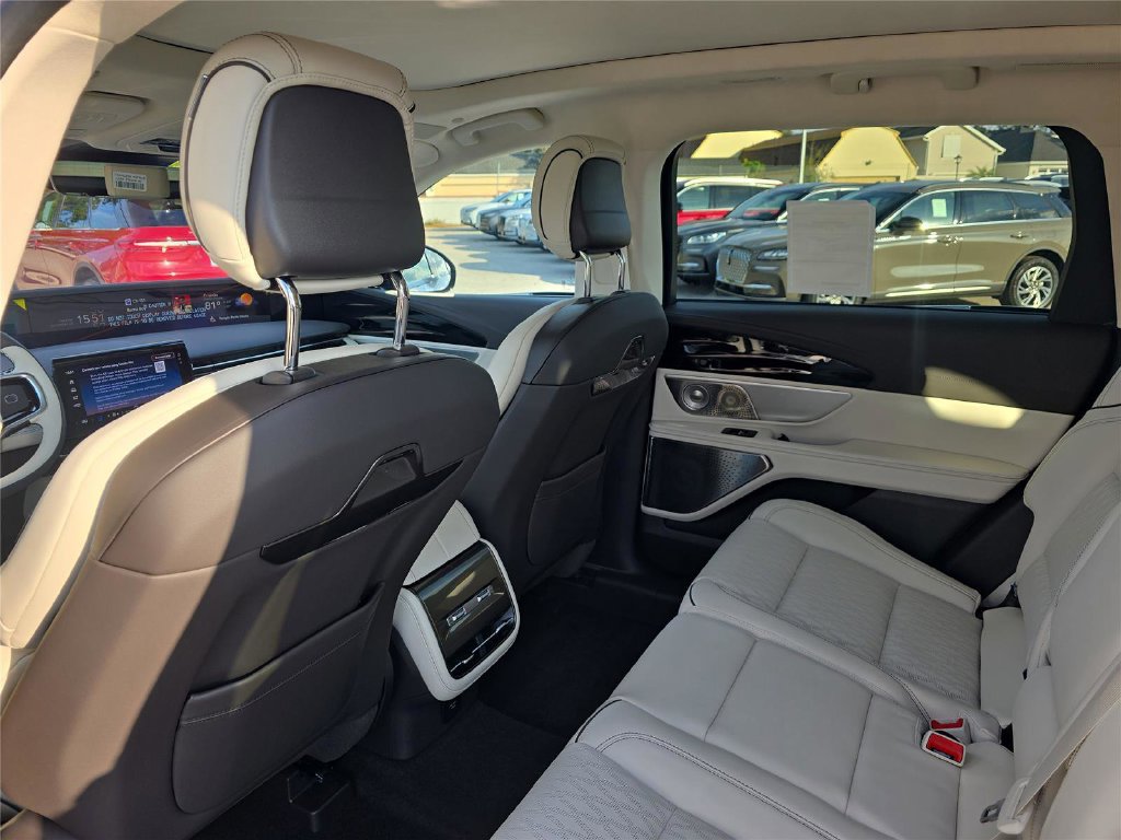 New 2026 Lincoln Nautilus Black Label AWD/4WD image 11
