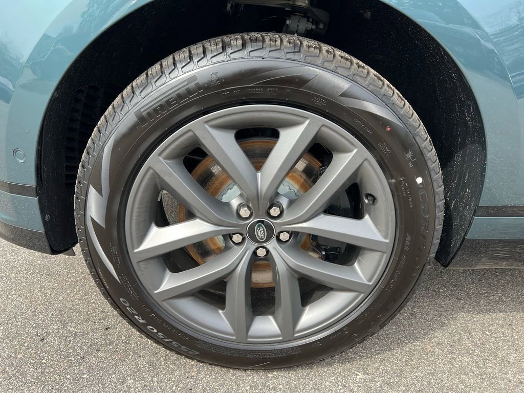 New 2026 Land Rover Range Rover Velar Dynamic SE image 9