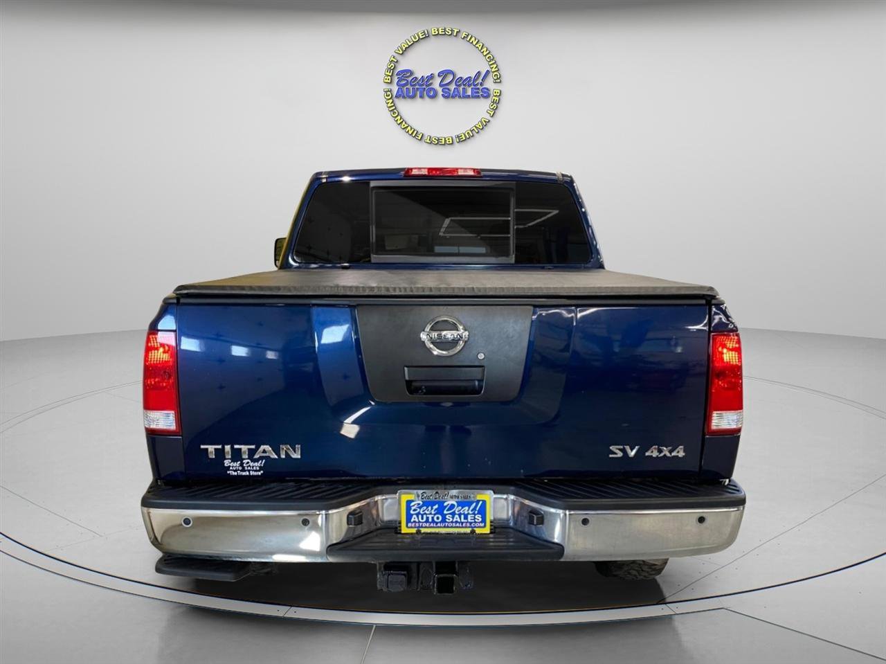 Used 2012 Nissan Titan SV w/ SV Premium Utility Pkg image 4