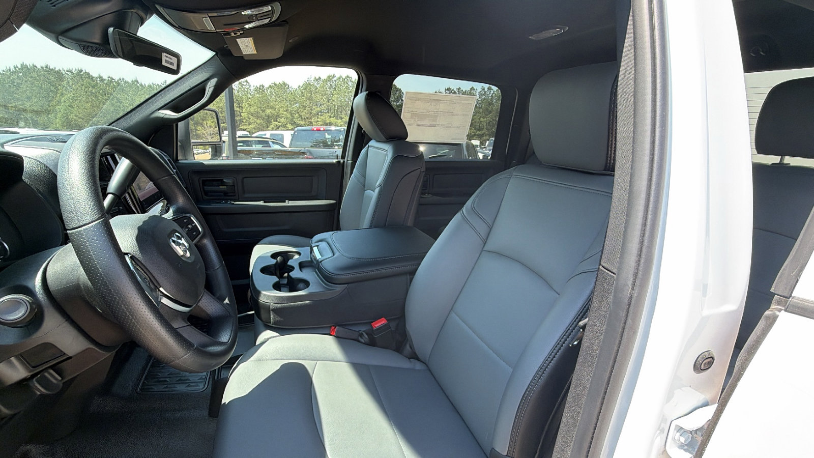 New 2026 RAM 5500 Tradesman w/ Chrome Appearance Group AWD/4WD image 18