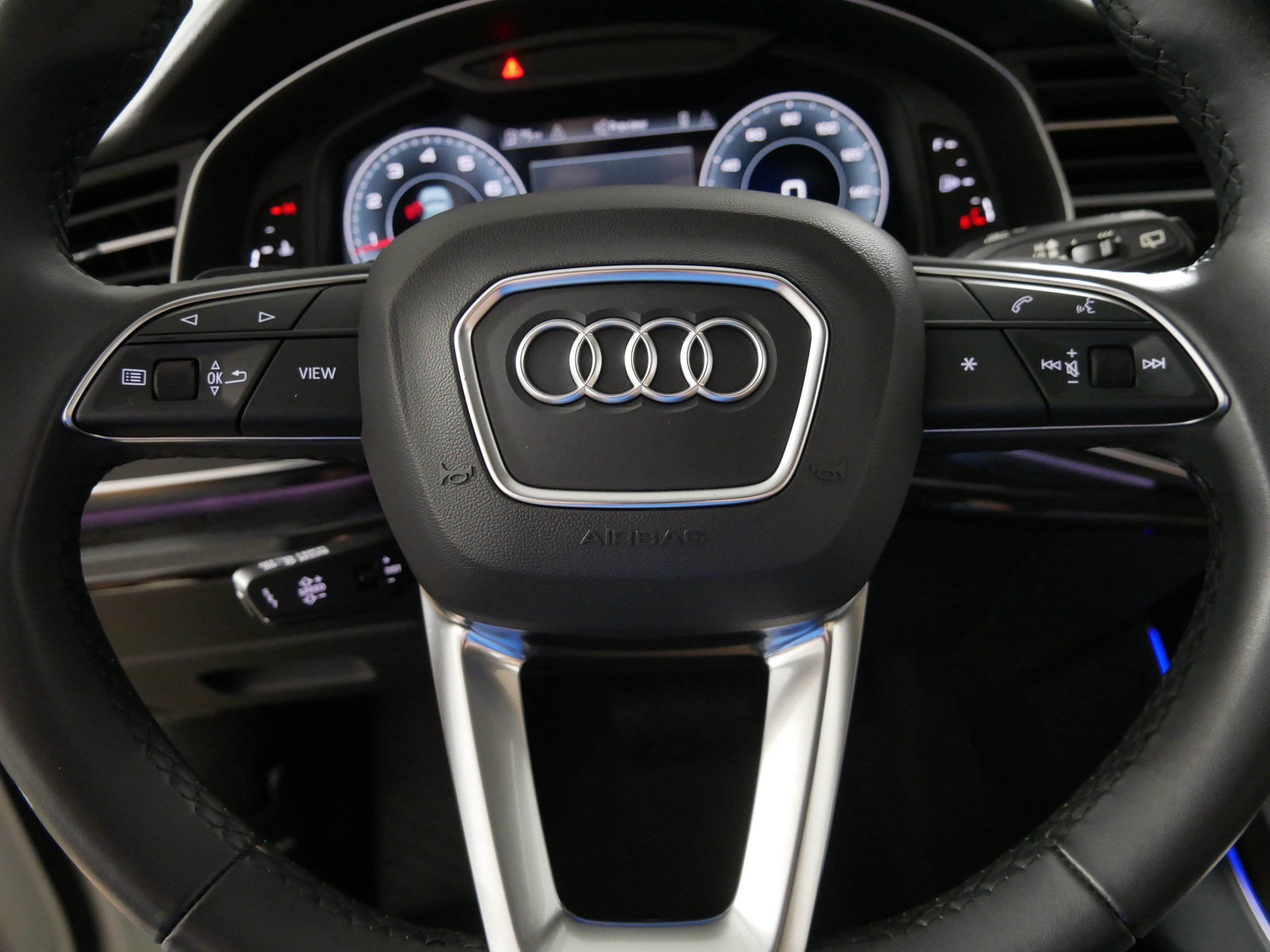 Used 2022 Audi Q7 2.0T Premium Plus w/ Premium Plus Package AWD/4WD image 25