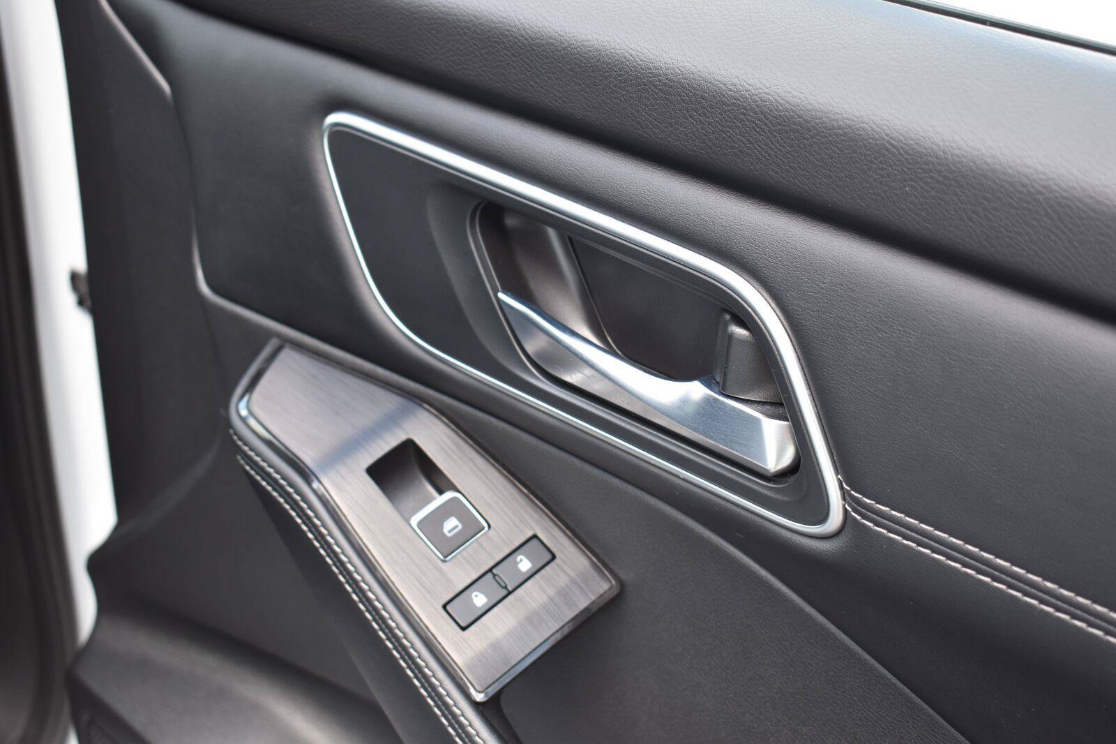 Used 2025 Nissan Rogue Platinum w/ Platinum Premium Package FWD image 68