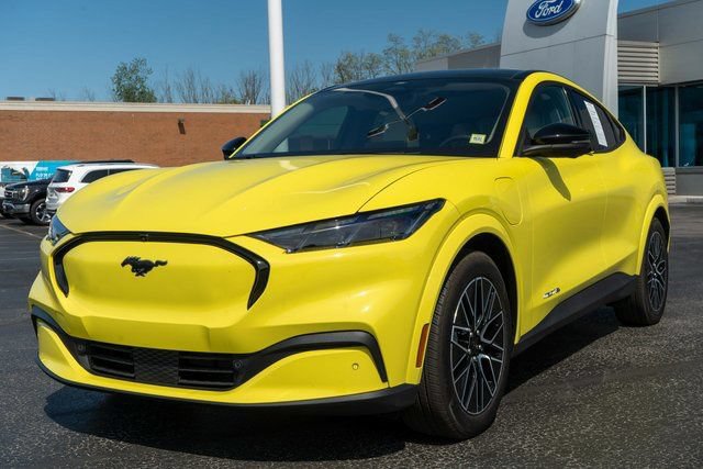 Used 2025 Ford Mustang Mach-E Premium AWD/4WD image 2