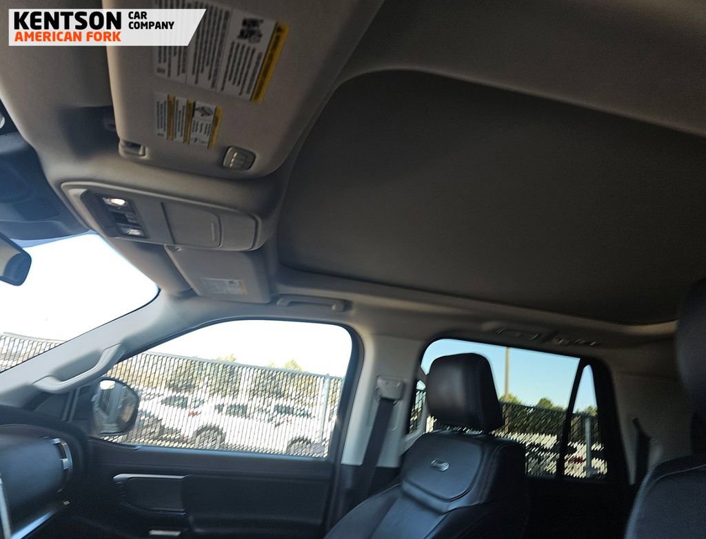 Used 2025 Ford Expedition Max Platinum image 7