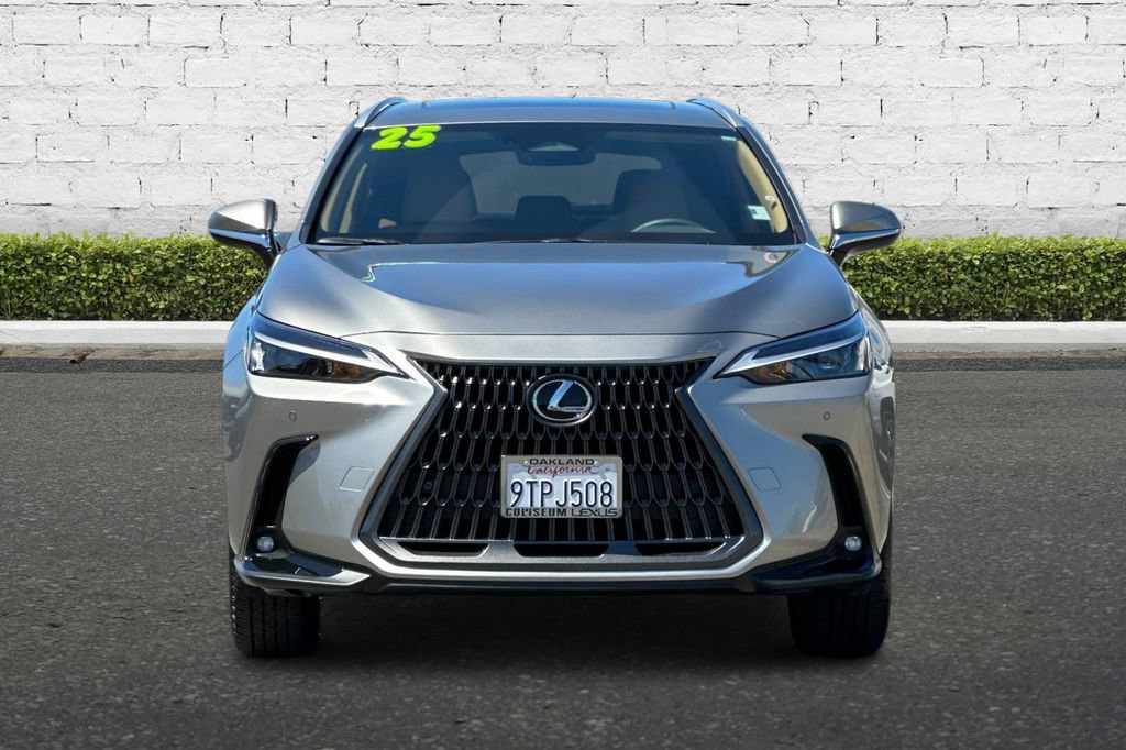 Used 2025 Lexus NX 250 FWD w/ Accessory Package (Z2) image 9