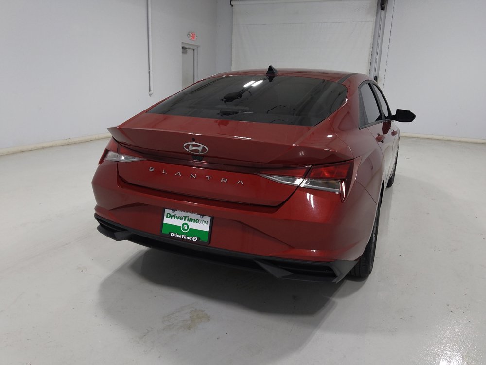 Used 2023 Hyundai Elantra SEL w/ Cargo Package FWD image 7