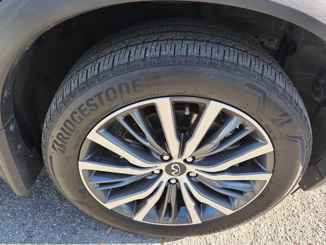 Certified 2023 INFINITI QX60 Sensory w/ Cargo Package image 9