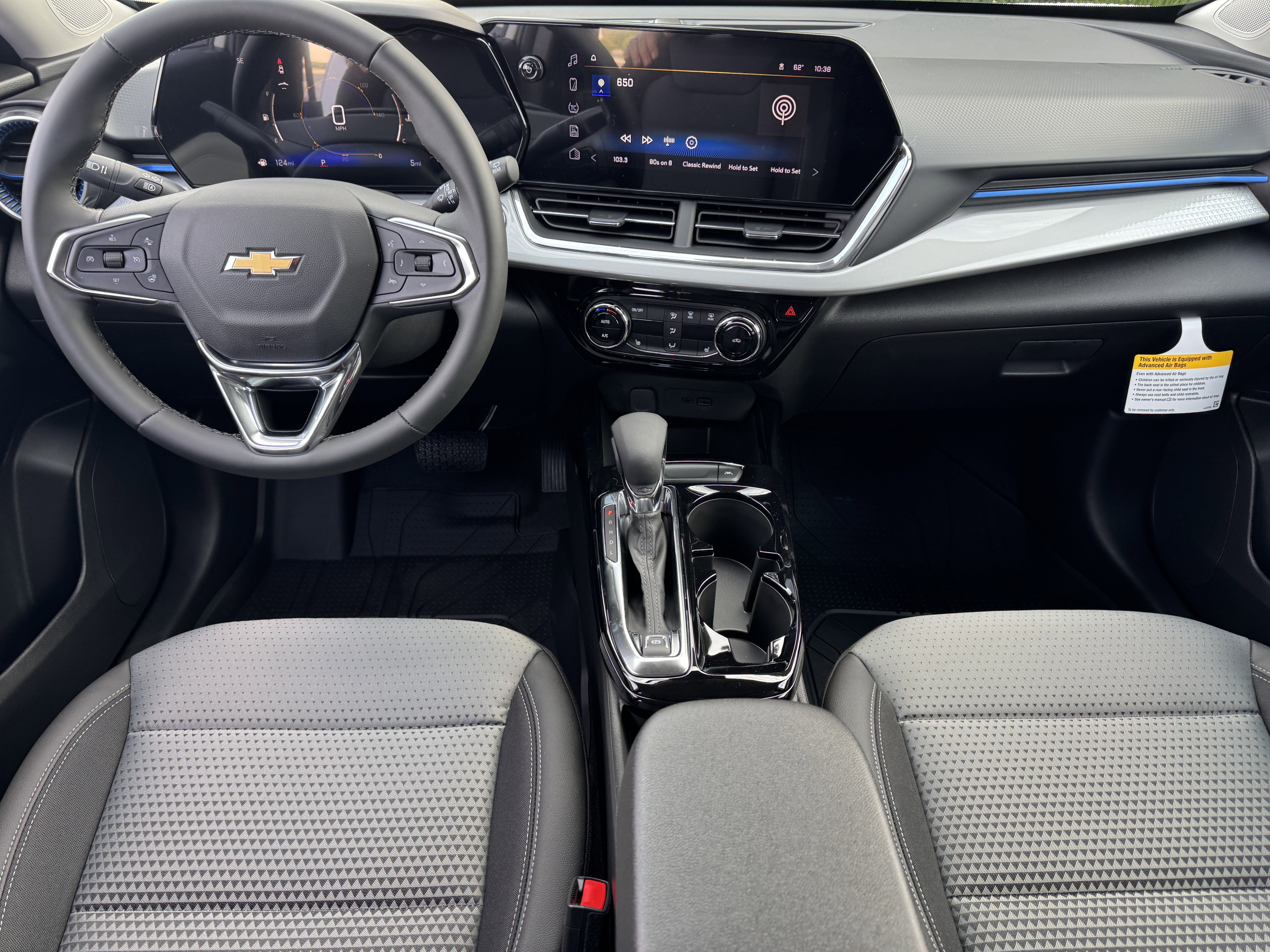 New 2026 Chevrolet Trax LT w/ Driver Confidence Package image 17