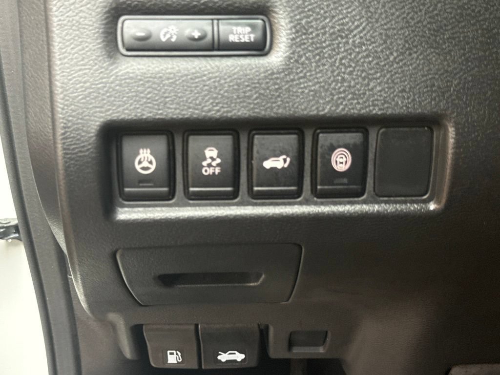 Used 2022 Nissan Murano SL w/ SL Moonroof Package FWD image 23