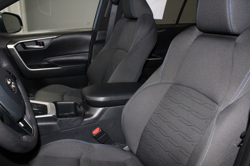 Used 2023 Toyota RAV4 SE w/ Convenience Package AWD/4WD image 24