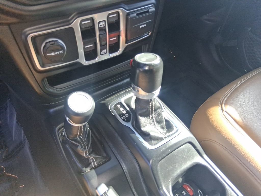 Used 2021 Jeep Wrangler Unlimited Sahara image 16