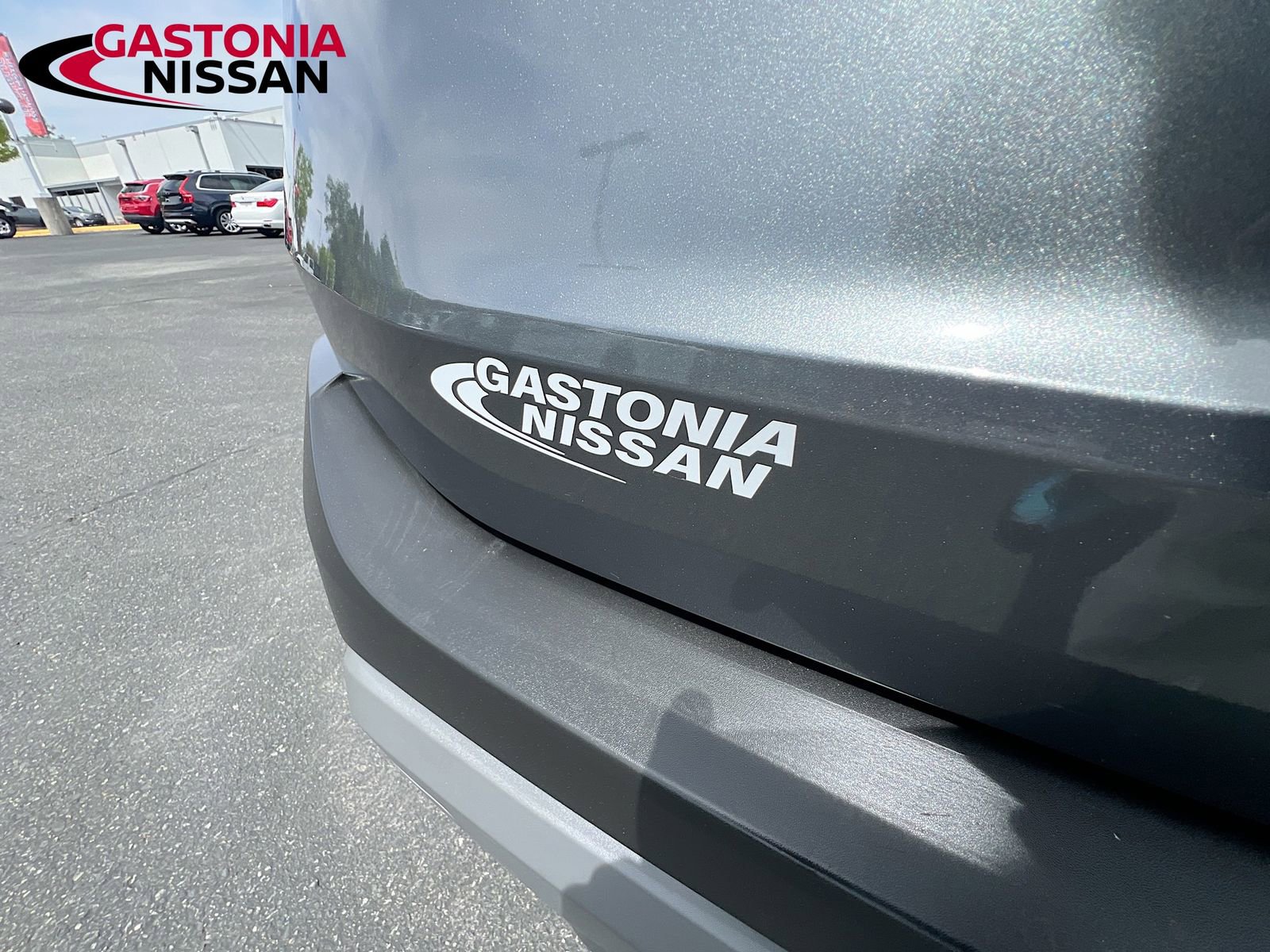 Used 2023 Nissan Rogue SV image 42