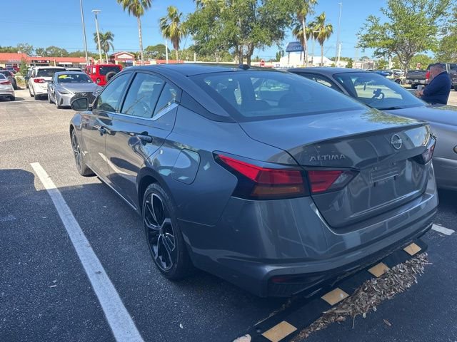 Used 2024 Nissan Altima 2.5 SR FWD image 4