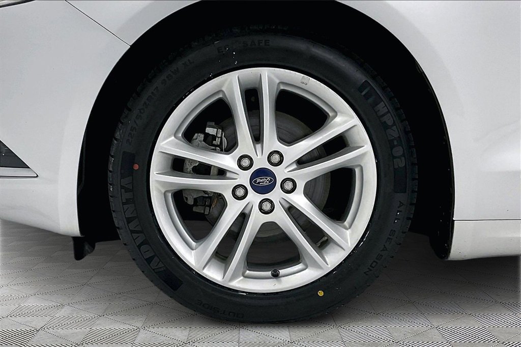 Used 2018 Ford Fusion S image 25