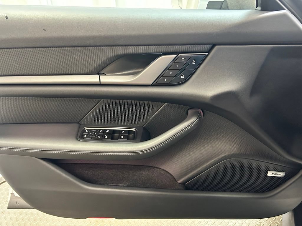 Certified 2025 Porsche Taycan AWD/4WD image 10