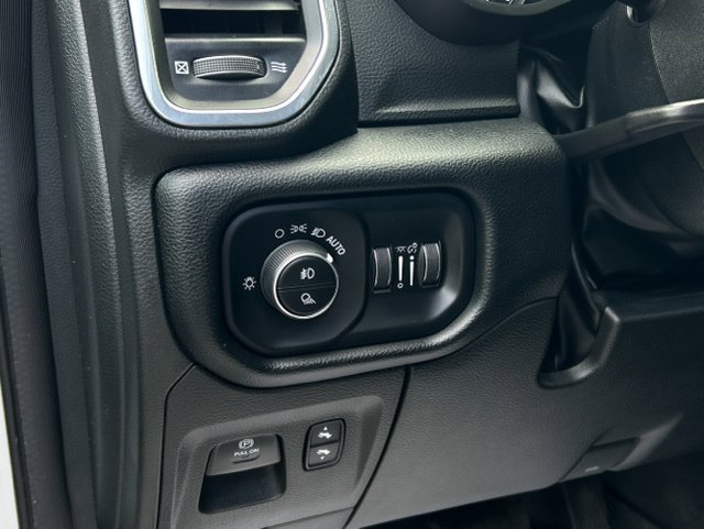 Used 2023 RAM 1500 Laramie AWD/4WD image 36