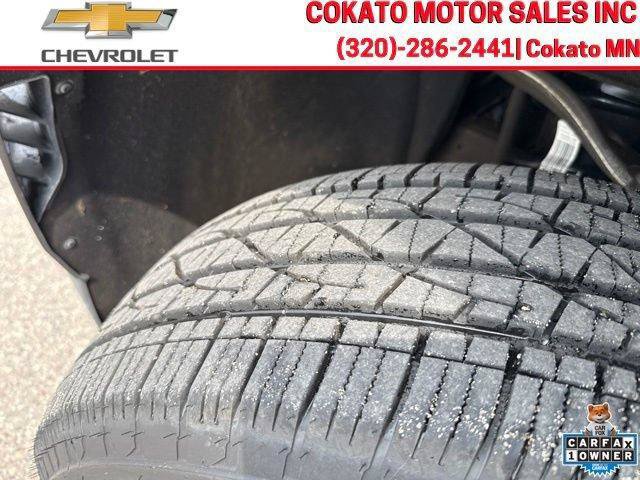Used 2024 Chevrolet Suburban LT AWD/4WD image 9