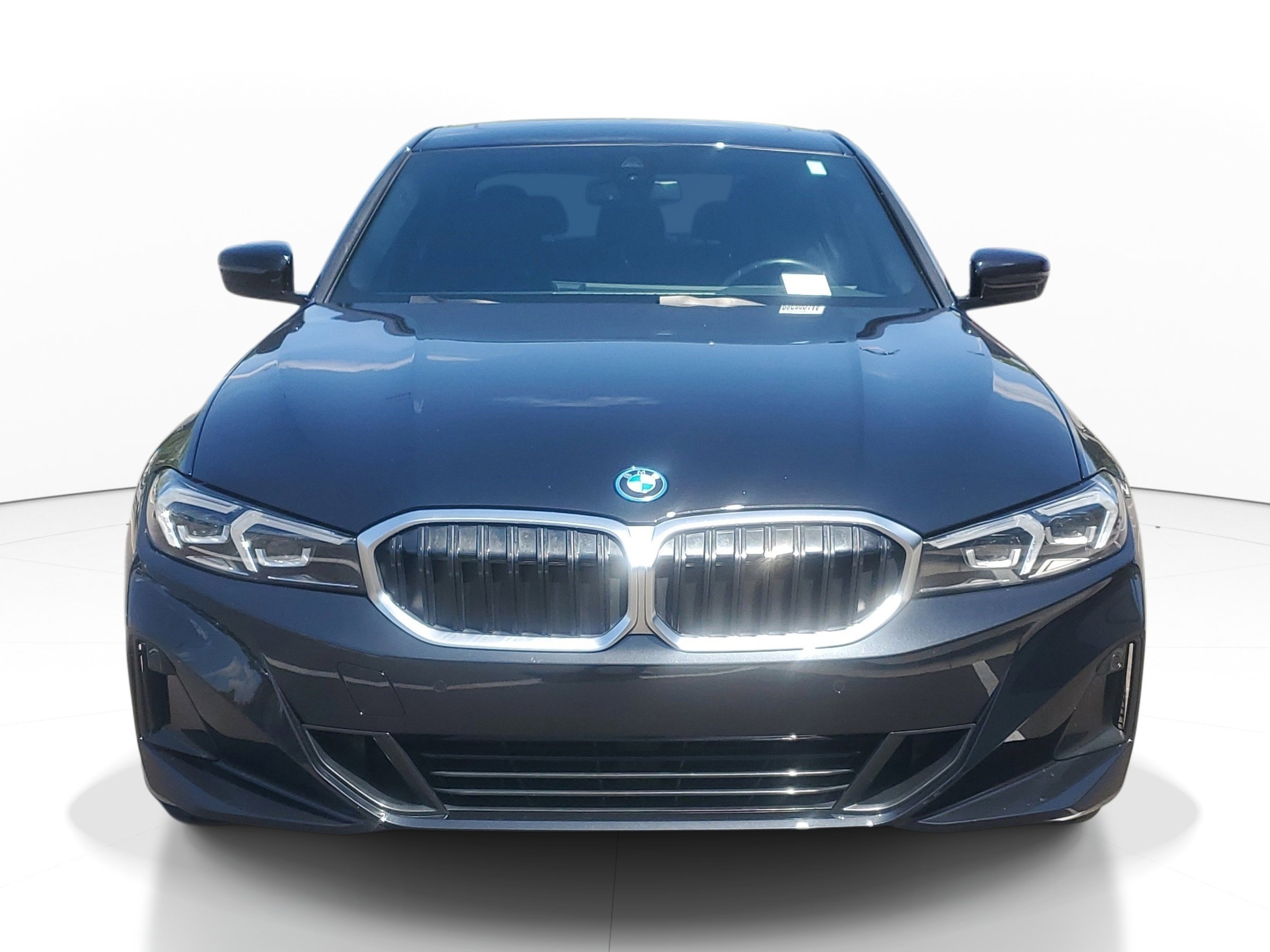 Used 2023 BMW 330e w/ Driving Assistance Package RWD image 2