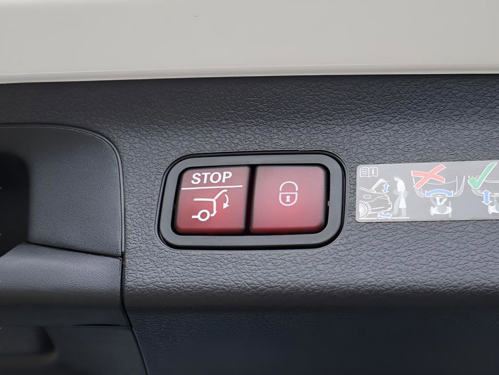 New 2025 Mercedes-Benz GLS 450 4MATIC image 19