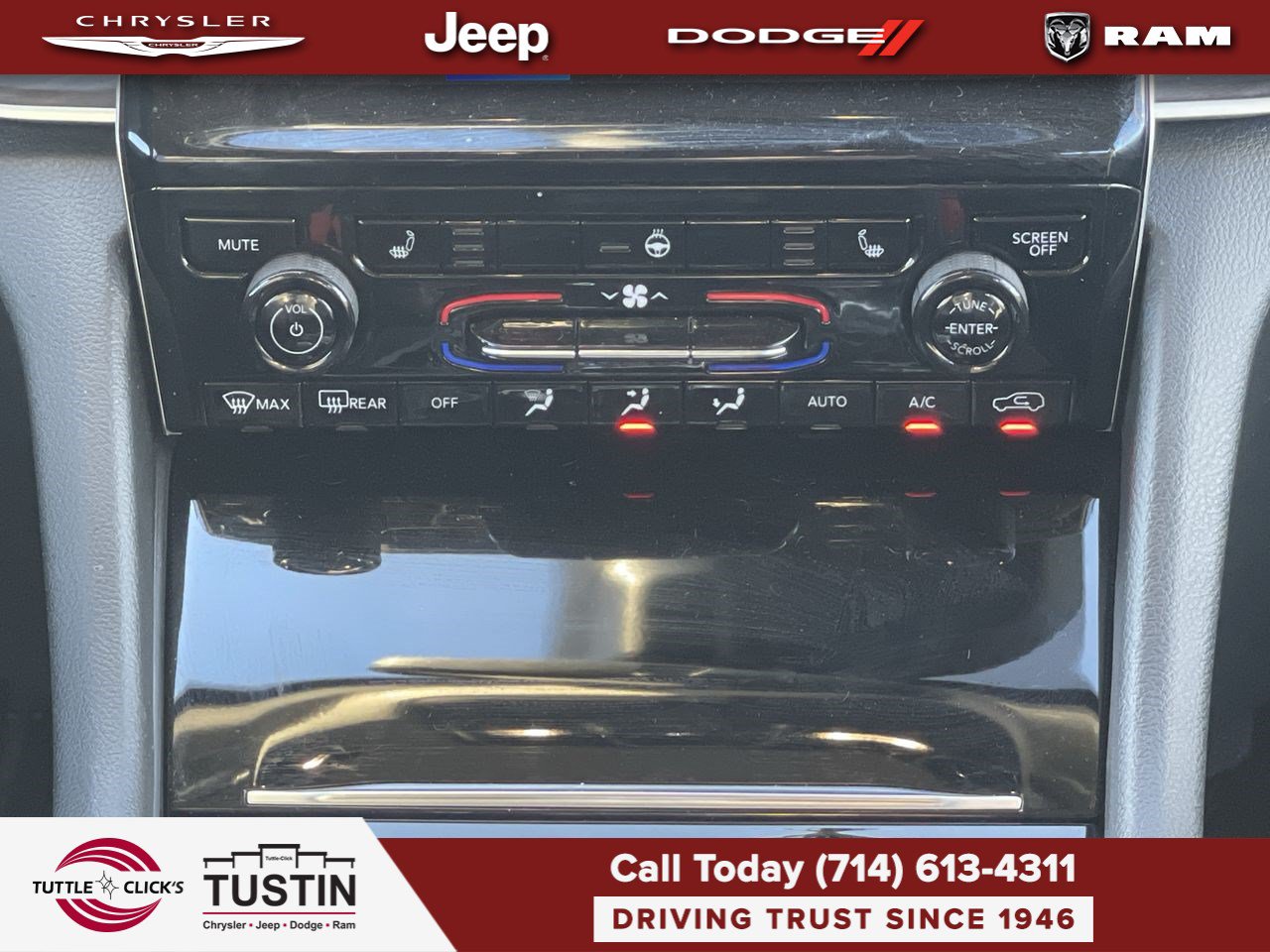 Used 2023 Jeep Grand Cherokee L Limited AWD/4WD image 13