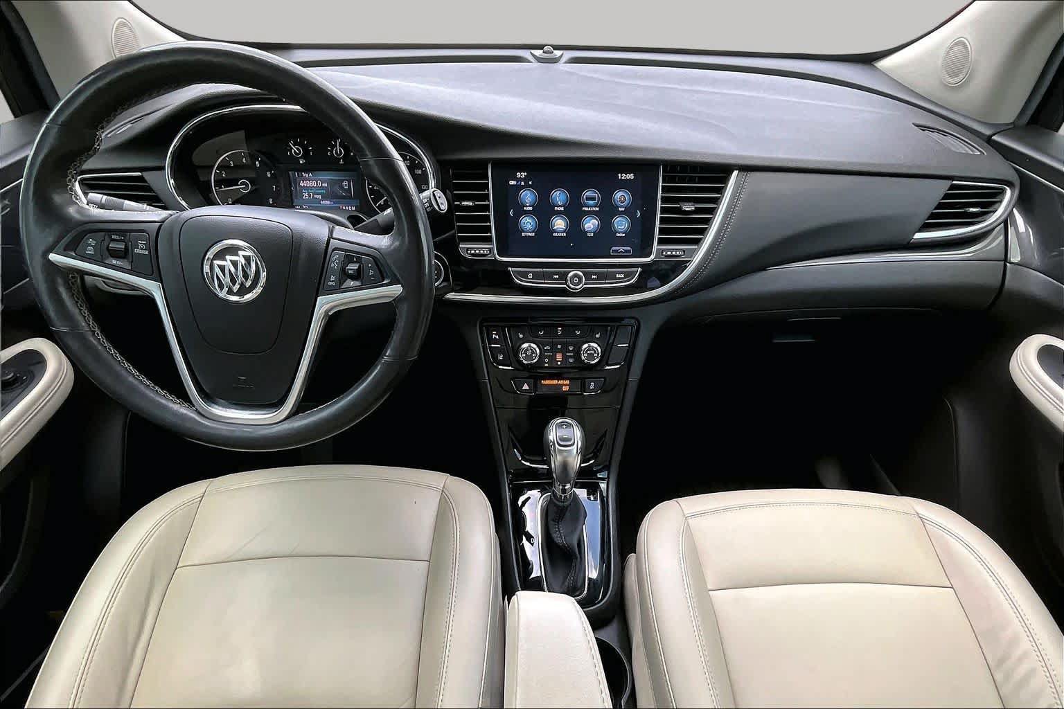 Used 2020 Buick Encore Essence w/ Safety Package II FWD image 16