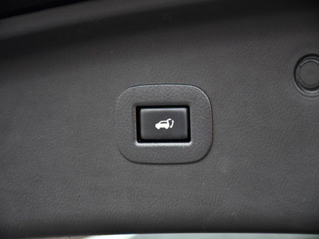 Used 2018 Nissan Armada SL w/ Premium Package image 29