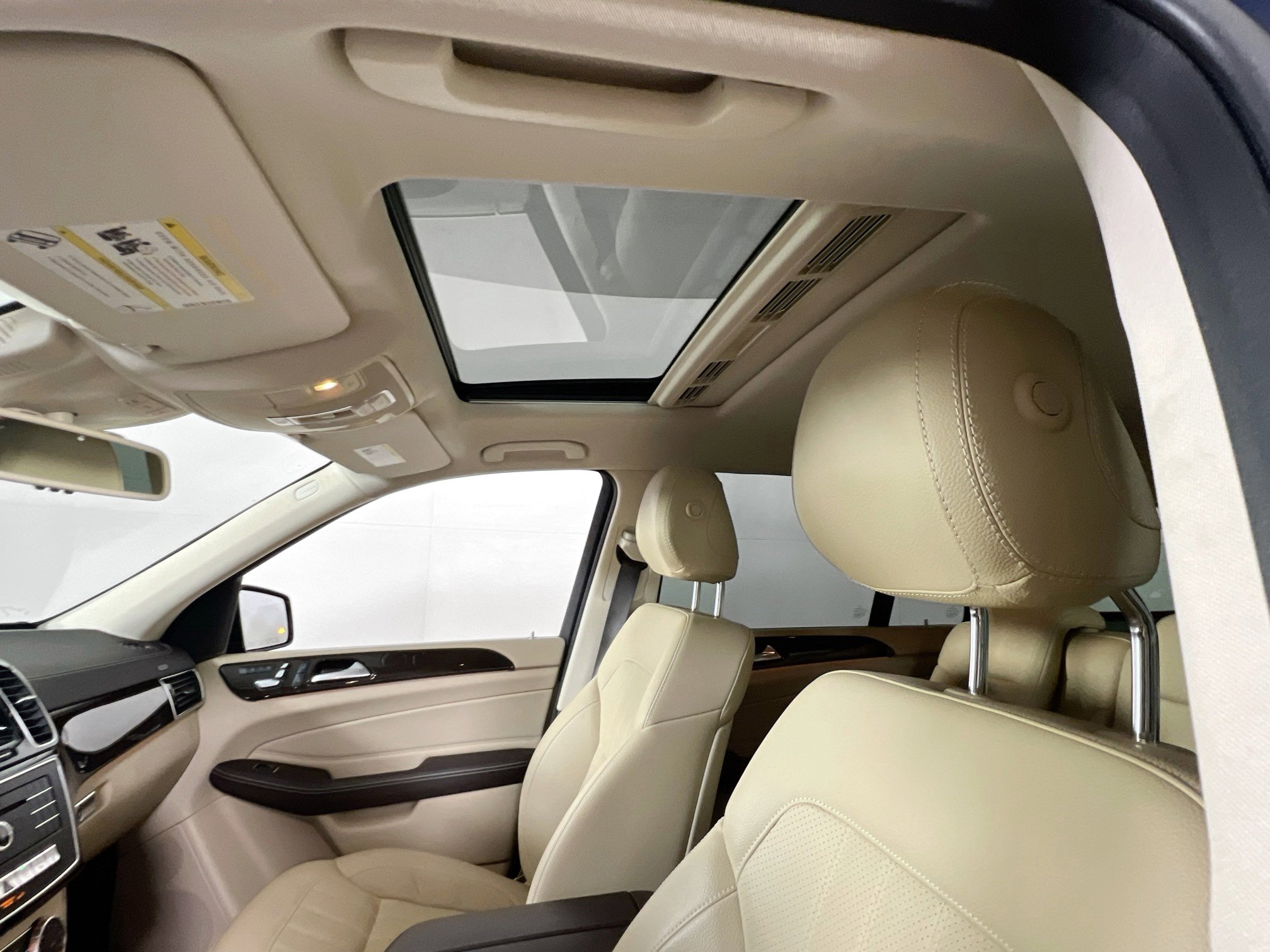 Used 2017 Mercedes-Benz GLS 450 4MATIC image 22