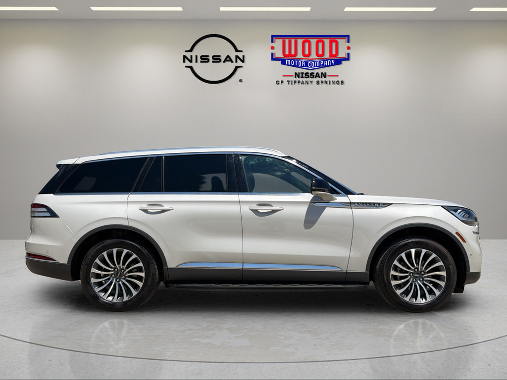 Used 2024 Lincoln Aviator Reserve w/ Equipment Group 201A AWD/4WD image 2
