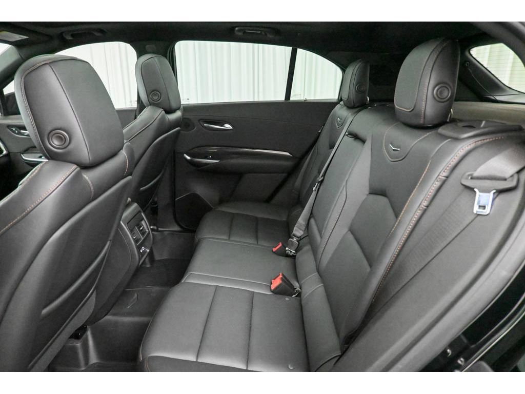 Used 2023 Cadillac XT4 Sport w/ LPO, ONYX Package image 26