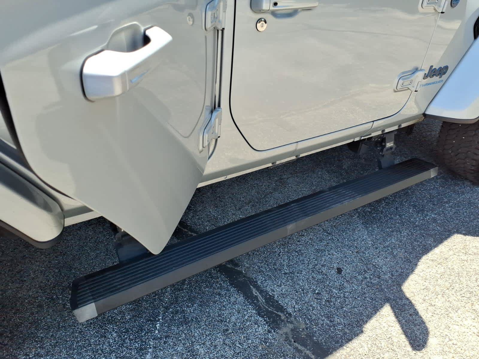 Used 2024 Jeep Wrangler High Altitude AWD/4WD image 7