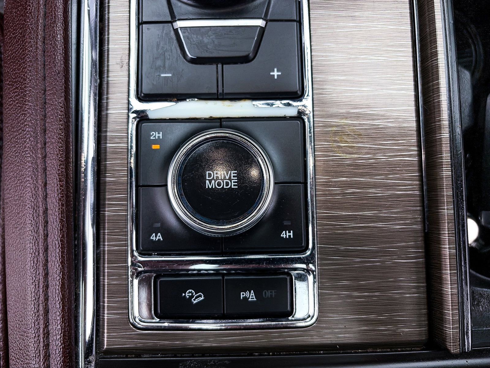 Used 2023 Ford Expedition Limited image 29