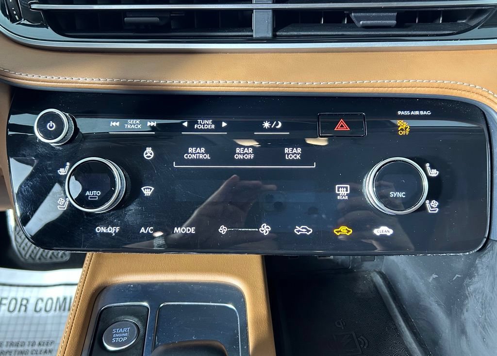 Used 2023 INFINITI QX60 Sensory w/ Vision Package AWD/4WD image 24