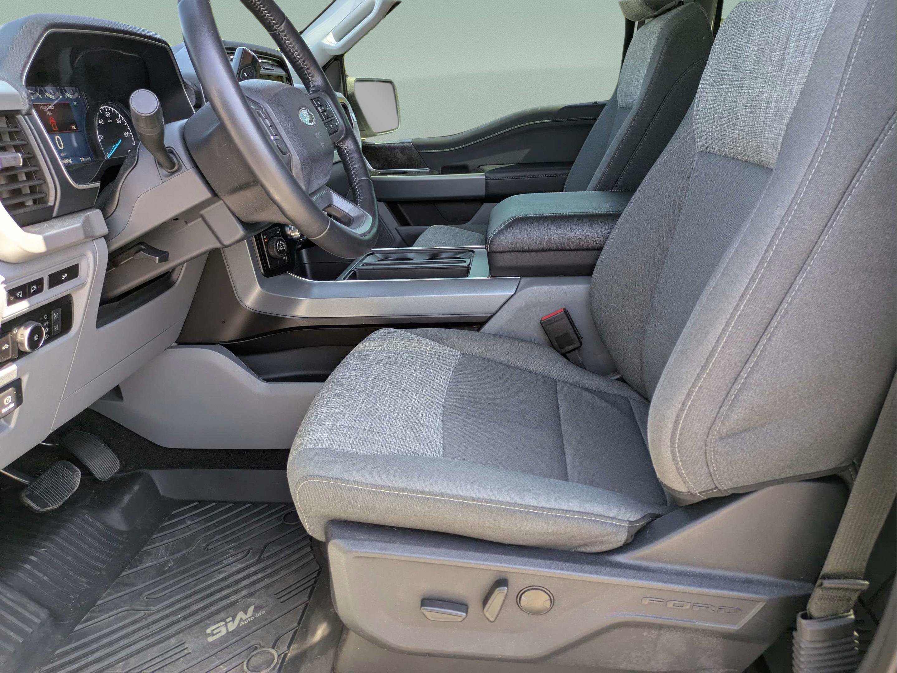 Used 2022 Ford F150 XLT w/ Equipment Group 302A High image 17