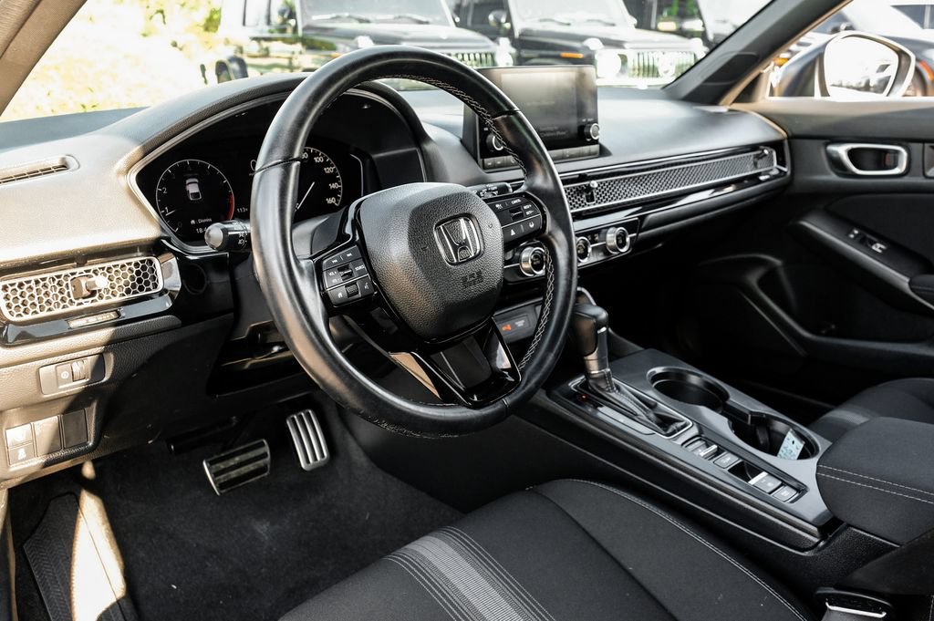 Used 2023 Honda Civic Sport image 12