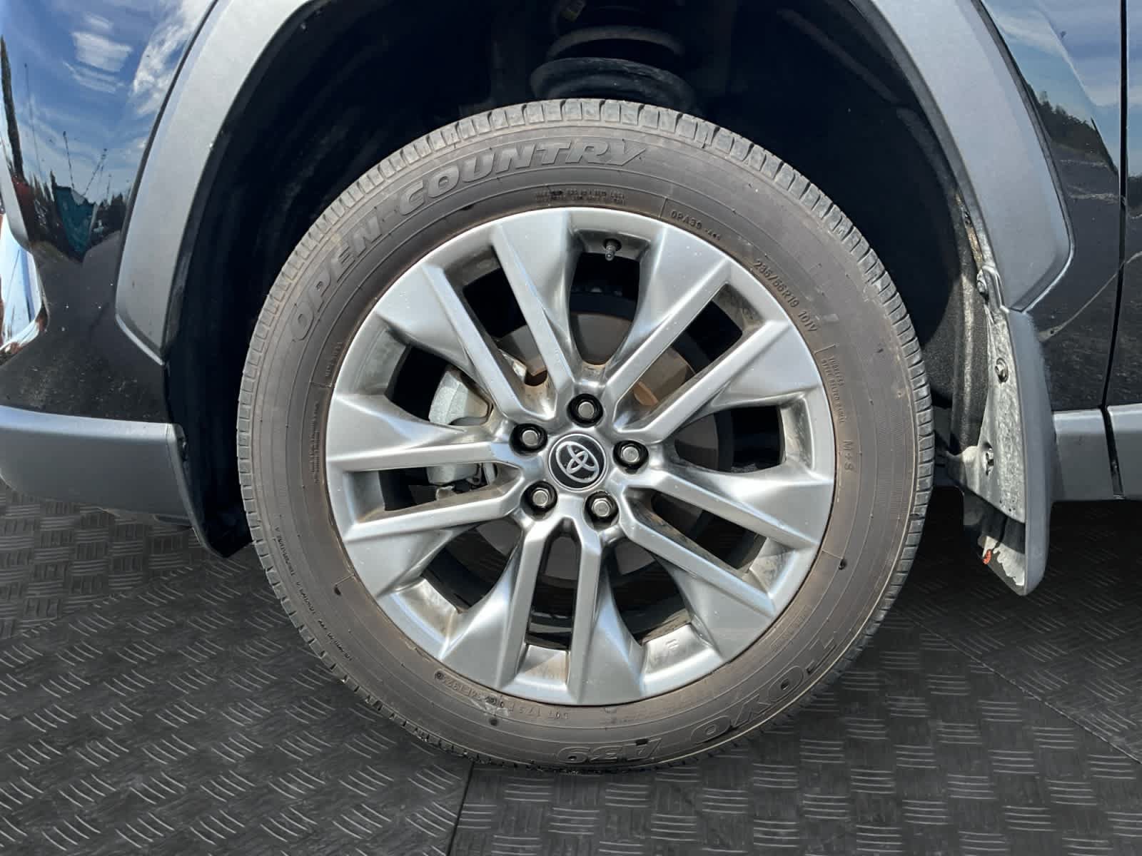 Used 2025 Toyota RAV4 Limited w/ Weather Package AWD/4WD image 11