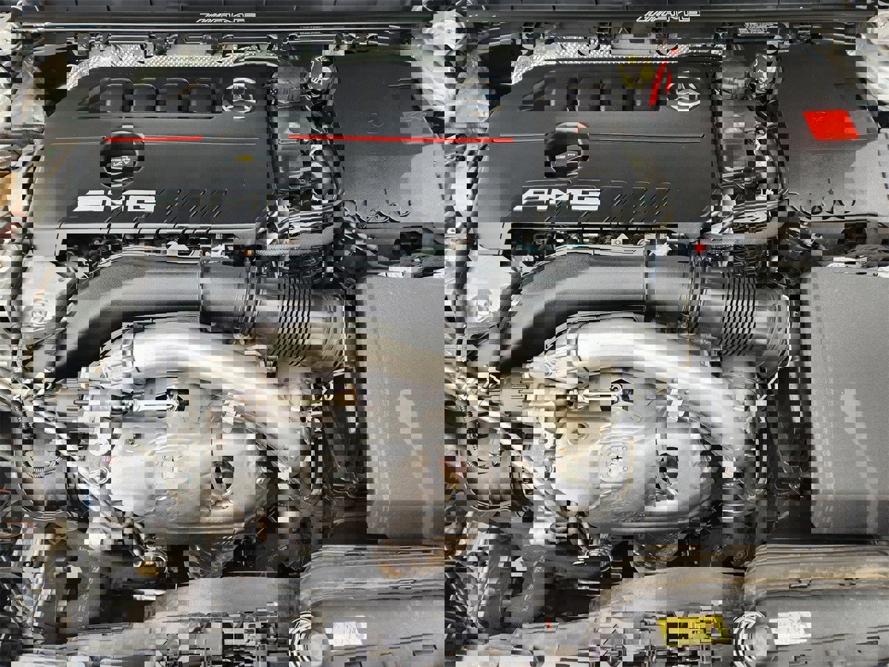 Used 2023 Mercedes-Benz GLB 35 AMG 4MATIC image 30