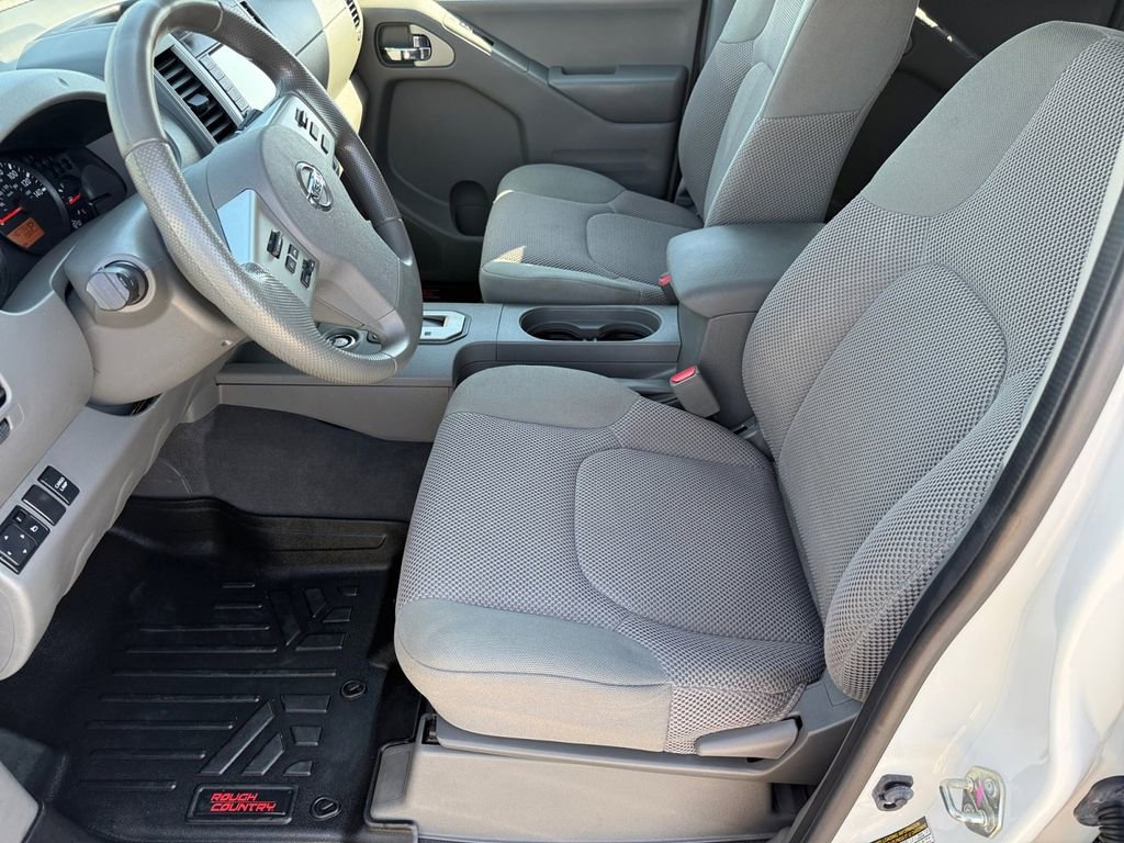 Used 2020 Nissan Frontier SV RWD image 10